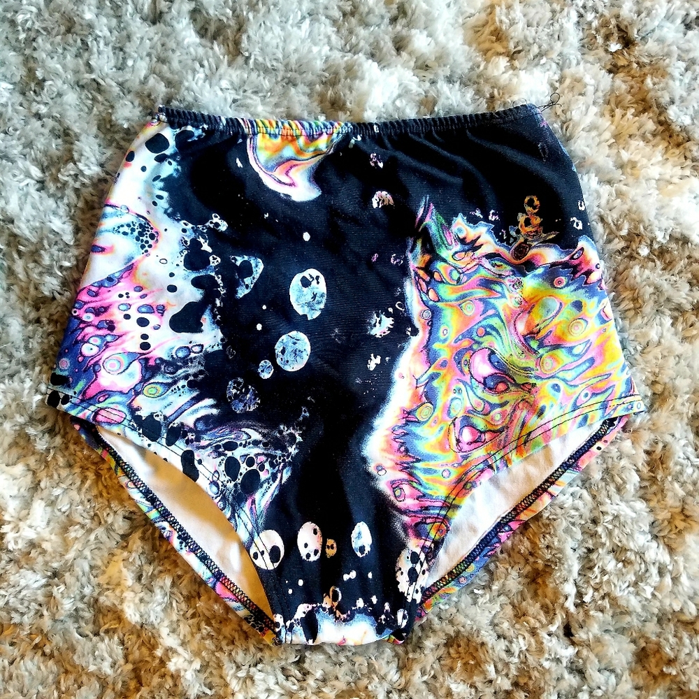 Rave With Mi Gente Acid Bath Hot Shorts